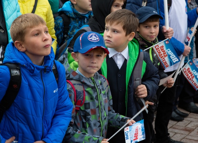 parad_sozidateley_2.jpg parad_sozidateley_2.jpg