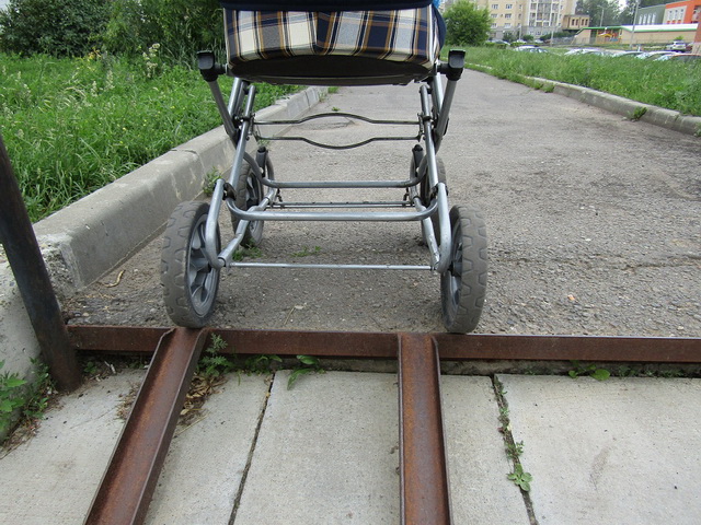 Коляска и пандус