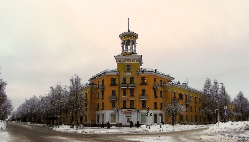 Дом со шпилем 2