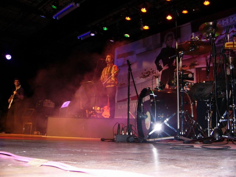 Общий вид сцены